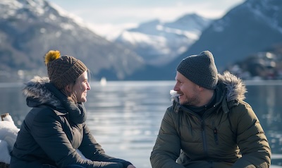 Norweger freundlich Gespraech Fjord